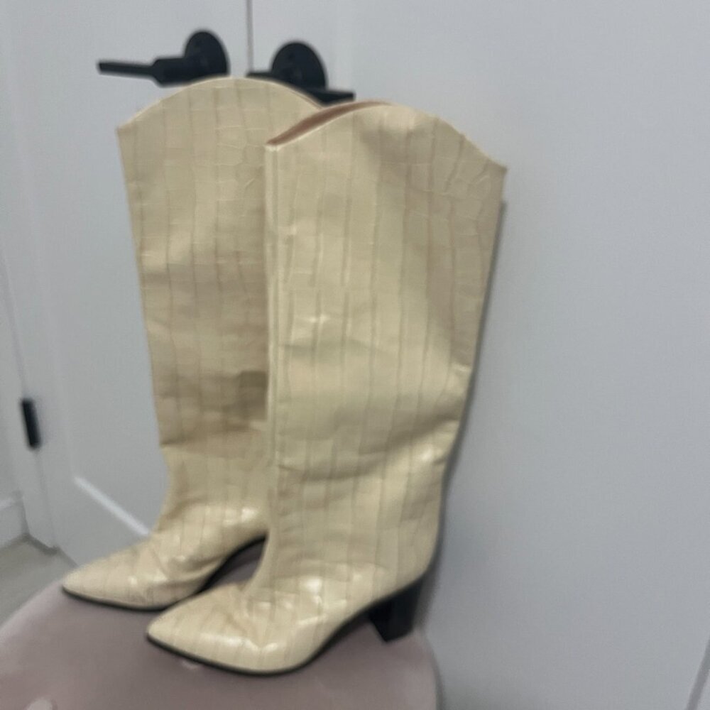 Schutz Analeah Beige Crocodile Leather High Heel Boots Size 7 - Picture 3 of 6